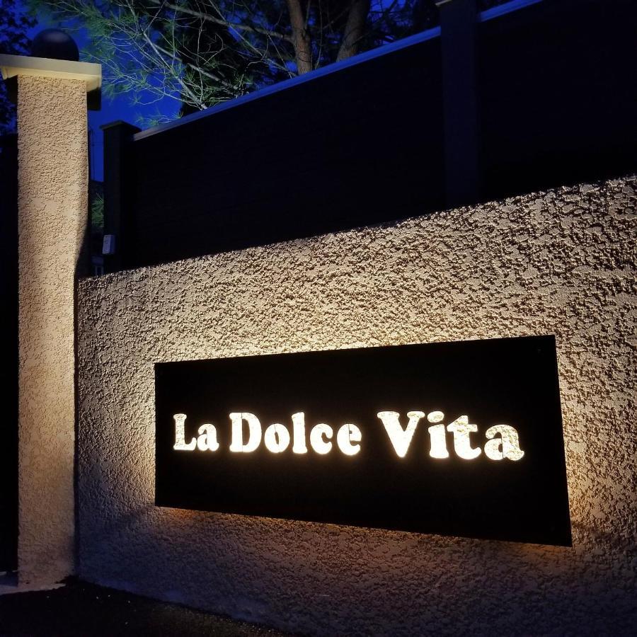La Dolce Vita - Studio Dans Propriete Avec Piscine Montpeyroux  Exterior photo